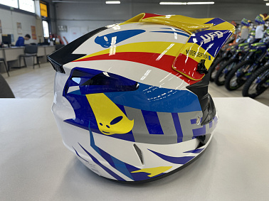 Шлем кроссовый HETOSHI UFD XD1-43 цв. Бело-сине-красно-желтый р. S